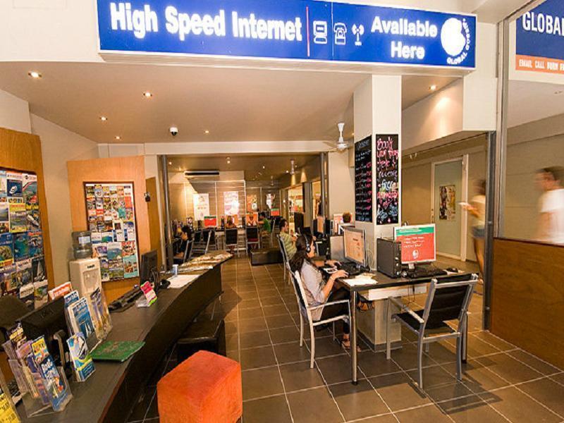Global Backpackers Cairns Central מראה חיצוני תמונה