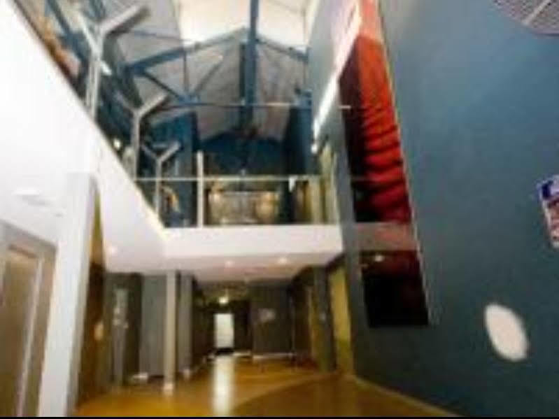 Global Backpackers Cairns Central מראה חיצוני תמונה